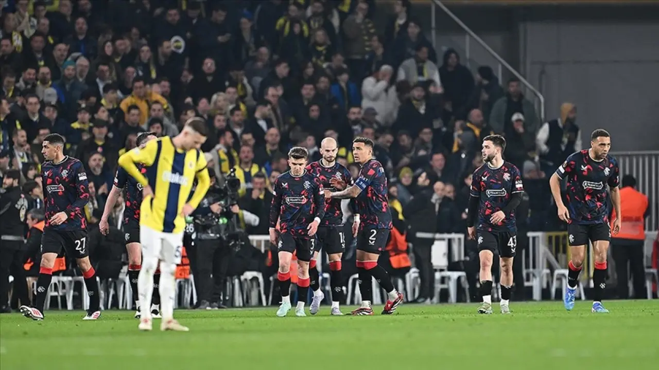 Tarihi Derbide Sürpriz İsim! Fenerbahçe - Trabzonspor Maçının Hakemi Kim, Belli Oldu mu? 1