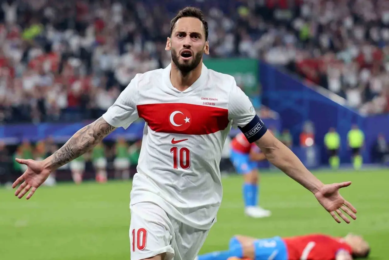 İtalya’da Şok Karar! Hakan Çalhanoğlu’na Mafya Soruşturmasından Men Cezası 2