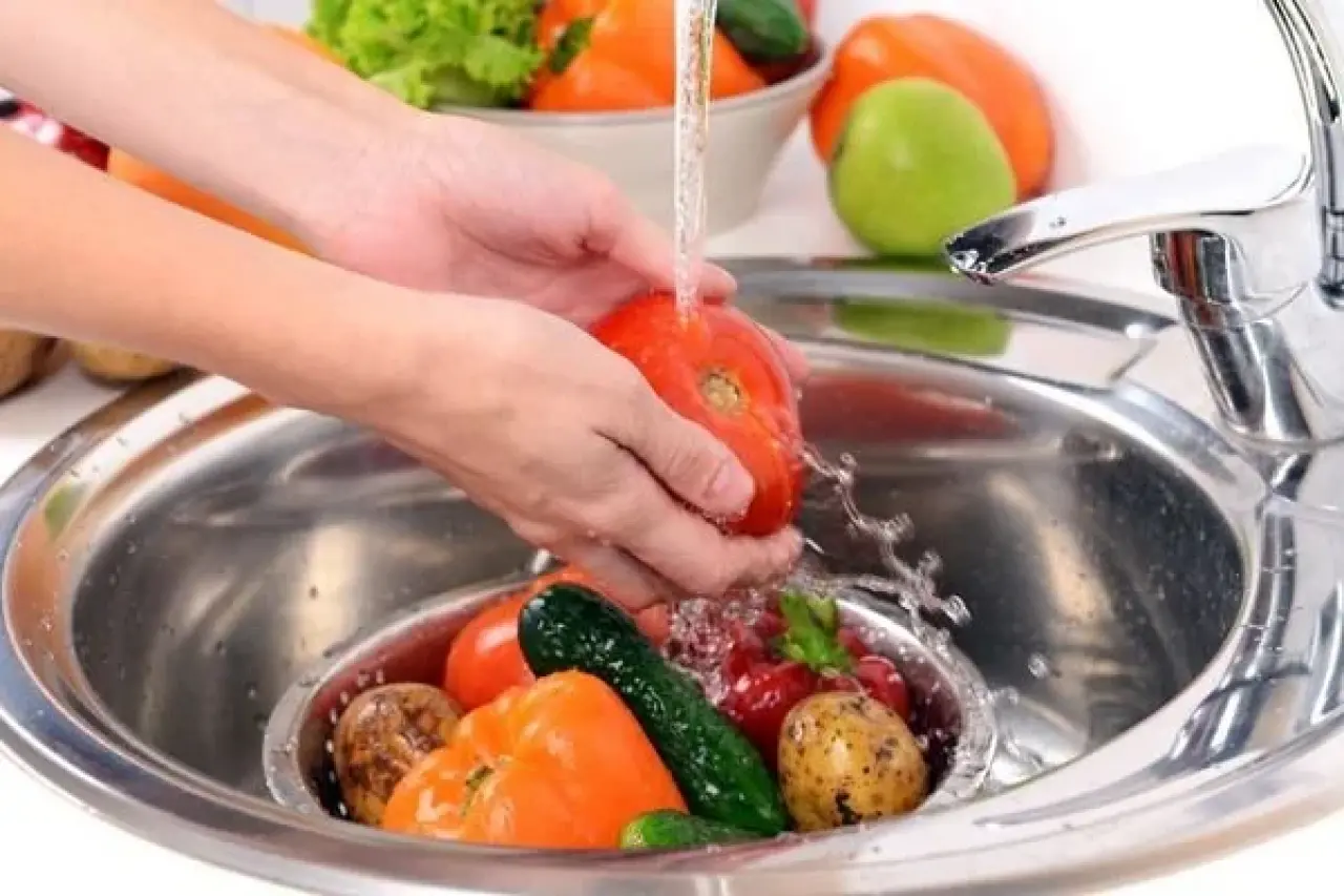 Meyve ve Sebzeleri Yıkamadan Tüketmek Sağlığınızı Tehlikeye Atabilir 1