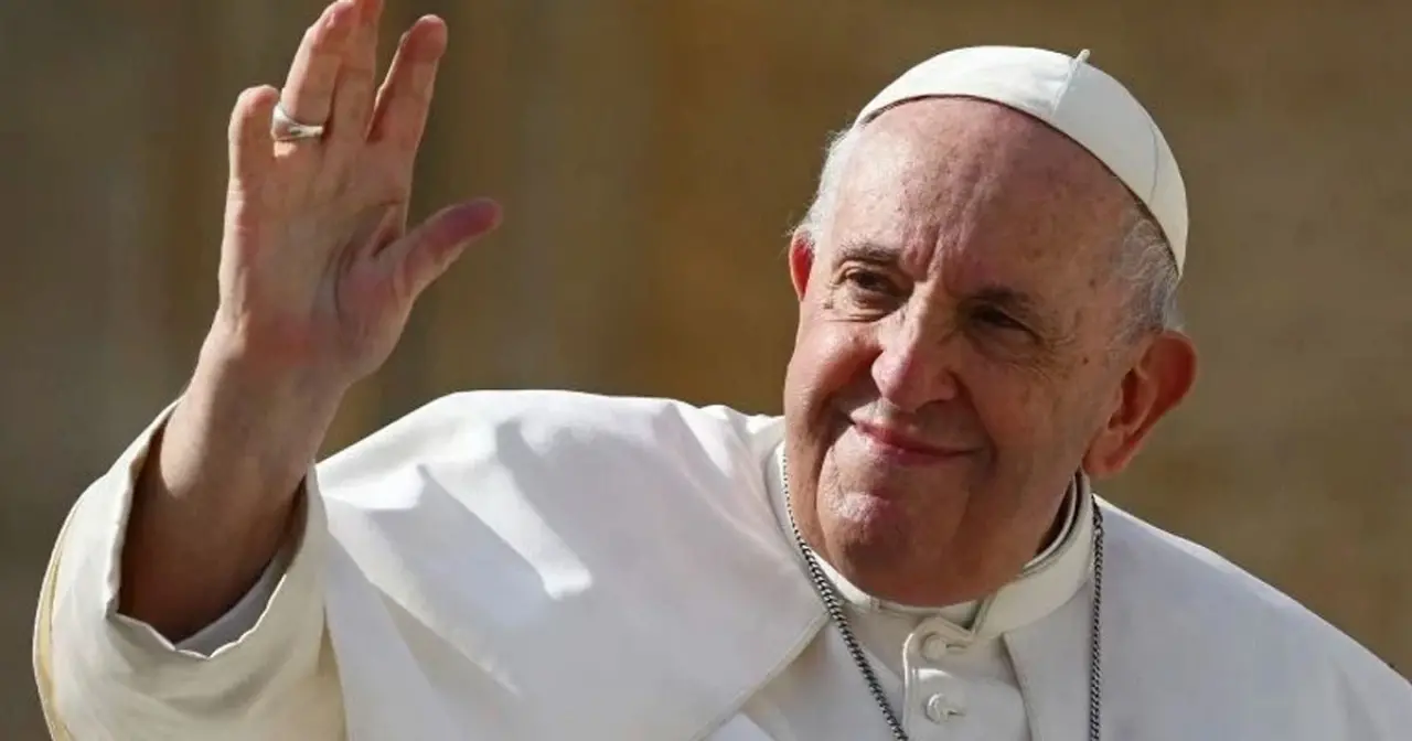 Papalık Makamı Boşalınca Ne Olur, Papayı Kimler Seçer,  Papalık Seçimi Nasıl Yapılır, Beyaz Duman Ne Anlama Geliyor, 1