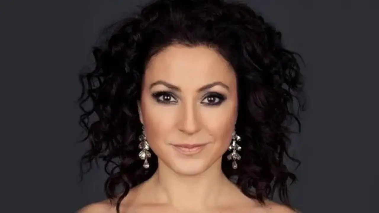 Yonca Şahinbaş Kimin Kızı, Aslen Nereli, Kiminle Evli, Annesi, Mesleği, Kaç Yaşında? 3