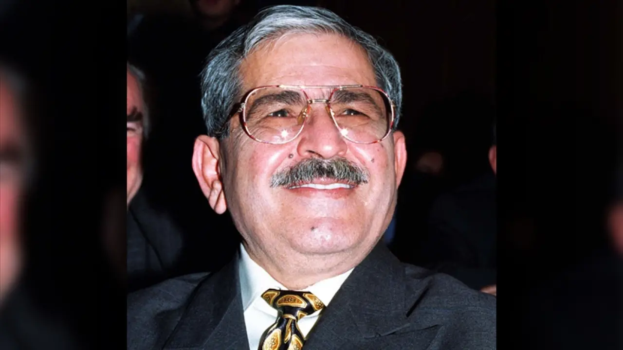 Bir Halk Ozanı: Âşık Mahzuni Şerif Kimdir? Eserleri, Ölüm Yıl Dönümü 3