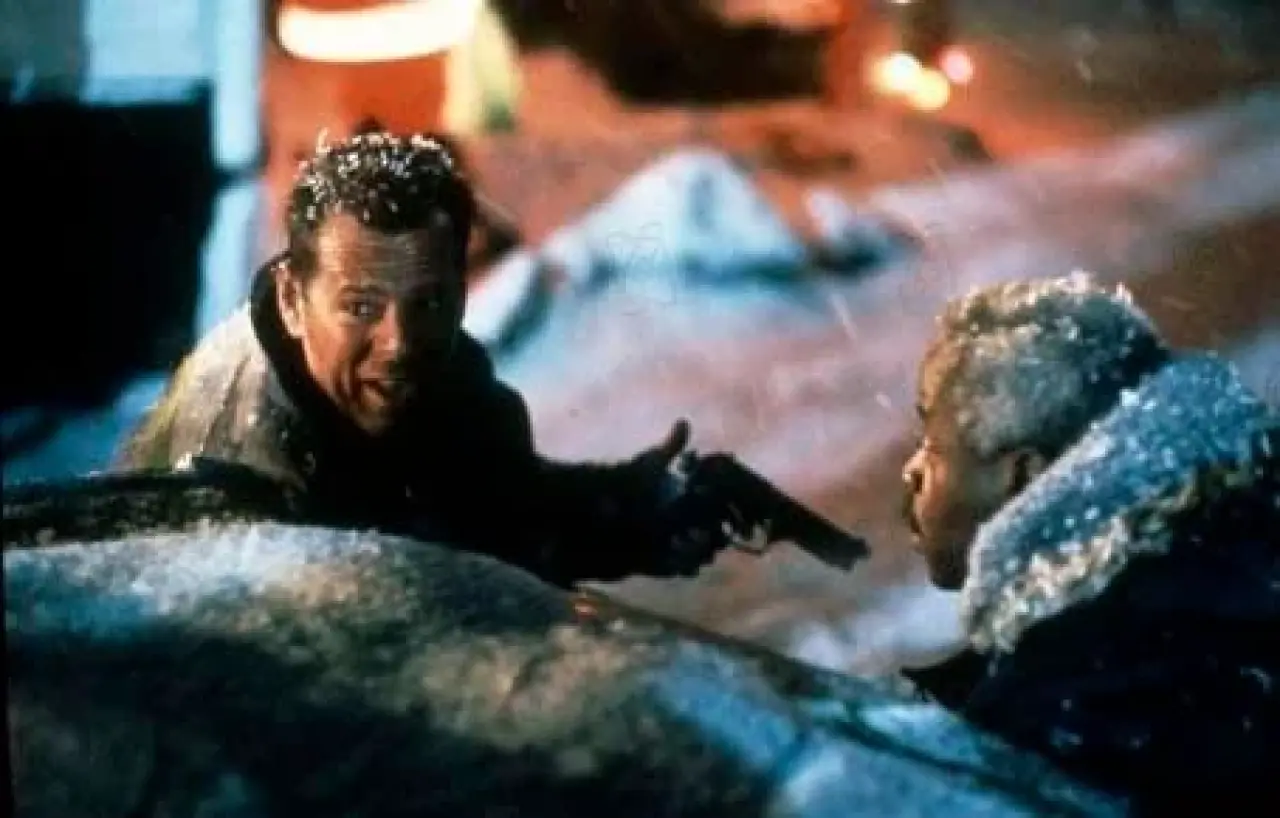 Zor 2 Ölüm filmi neyi anlatıyor, konusu nedir, oyuncuları kim, hangi yıl, nerede çekildi? Film hakkında tüm bilinmeyeneler! 2