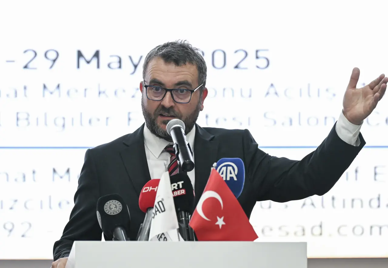 Karakoç İçin Uluslararası Vefa Sempozyumu 5