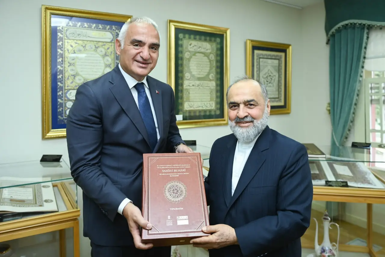 Kültür Bahçesinde Tarihî Buluşma: İstanbul Mushafı Göz Kamaştırdı 13