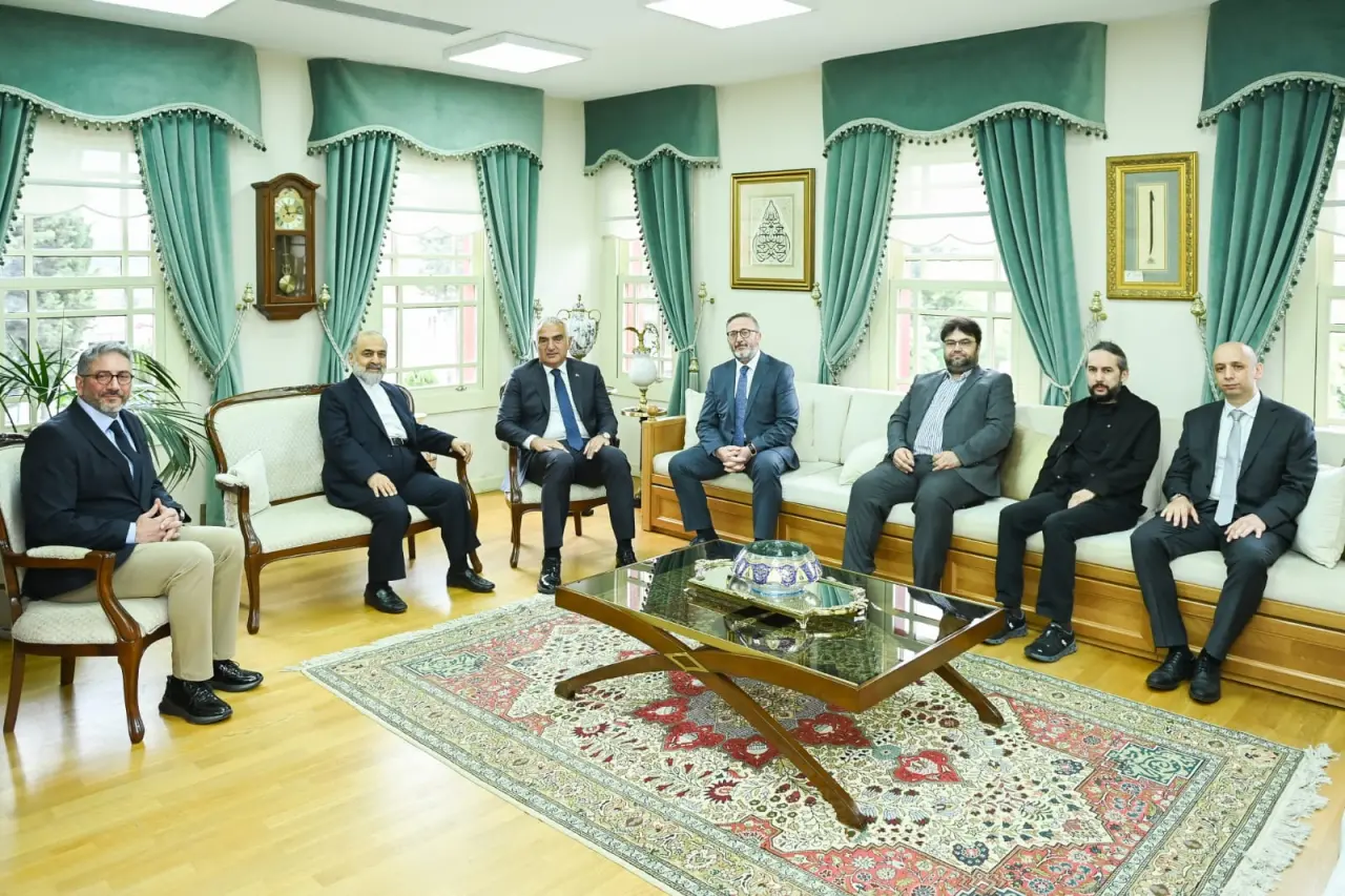 Kültür Bahçesinde Tarihî Buluşma: İstanbul Mushafı Göz Kamaştırdı 14