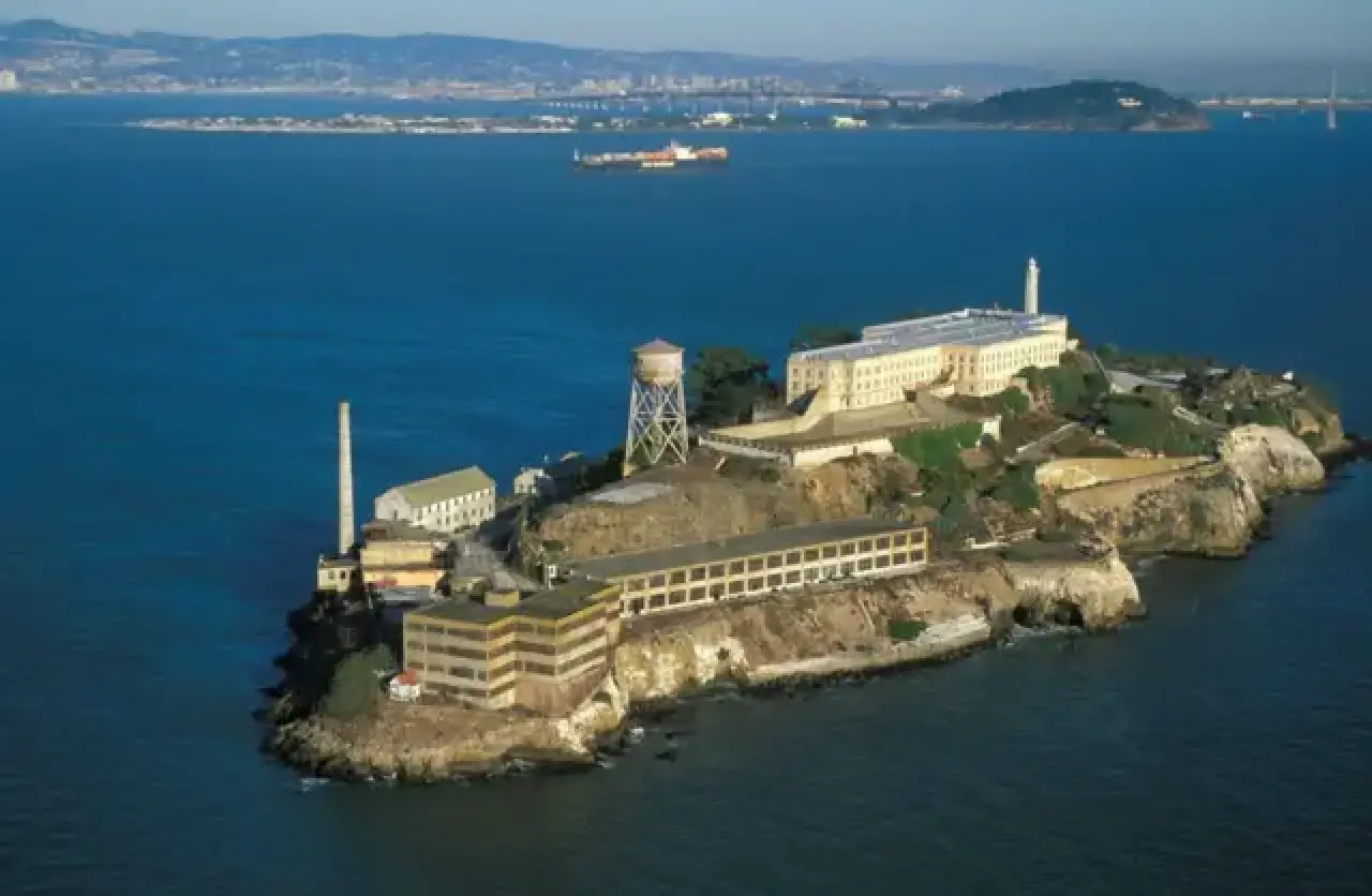 1962'nin Esrarengiz Hapishane Kaçışı: Alcatraz Hapishanesinden Kaçmak Gerçekten İmkansız mı? 2