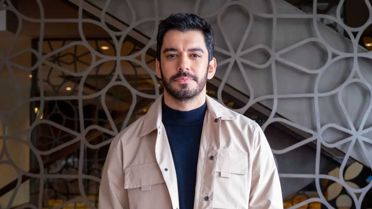 Serkan Tınmaz Kimdir? Çift Kişilik Oda Ferit Aslen Nereli, Kaç Yaşında? Hayatı ve Kariyeri Hakkında Bilinmeyenler 1