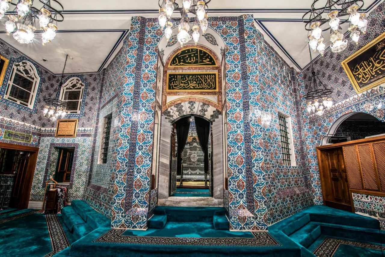 7 Tepeye Nakşedilen  4 Muhafız Bekçi 2