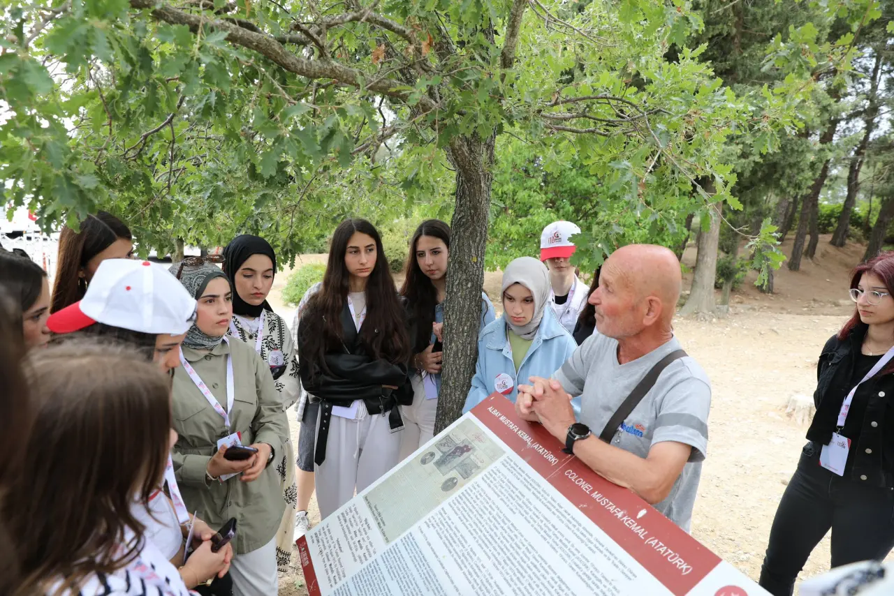 Ecdadın İzinde 110 Bin Genç ! 4