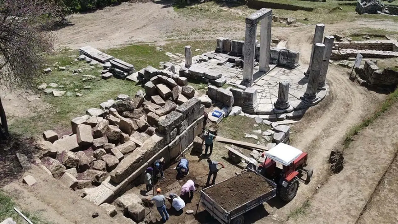 Giriş Kapısıyla Büyüleyen 2400 Yıllık Miras 1