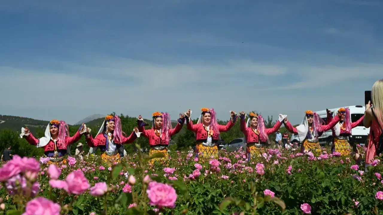 Isparta Gül Festivali’ne Yoğun İlgi 1