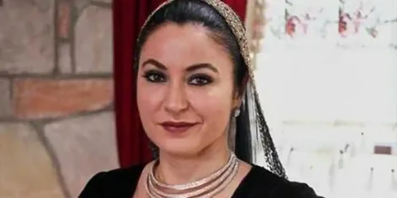 Yonca Şahinbaş Kimin Kızı, Aslen Nereli, Kiminle Evli, Annesi, Mesleği, Kaç Yaşında? 4