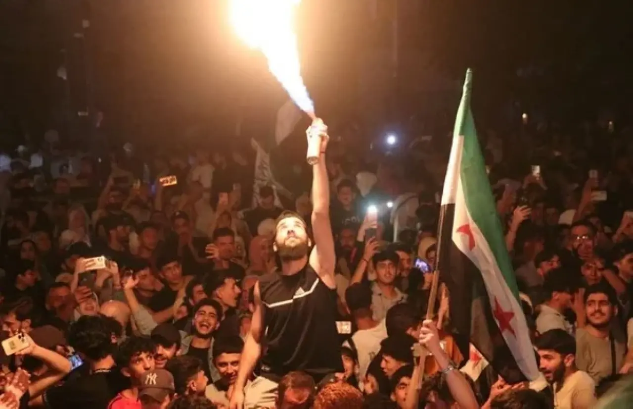 Trump’ın kararı Suriyelileri sokağa döktü 1