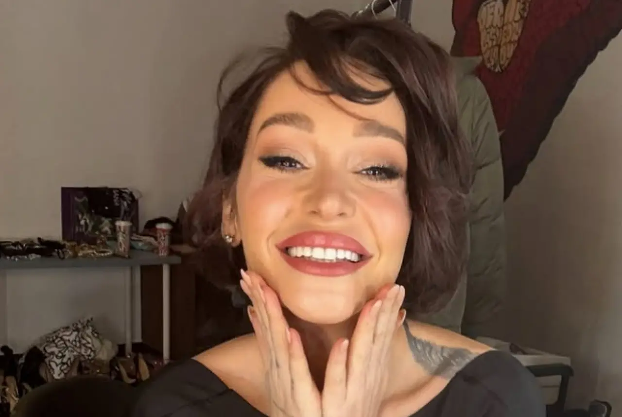 Alya Şahinler Aslen Nereli, Kimdir, Kaç Yaşında, Kiminle Sevgili, Hayatı ve Kariyeri? 6