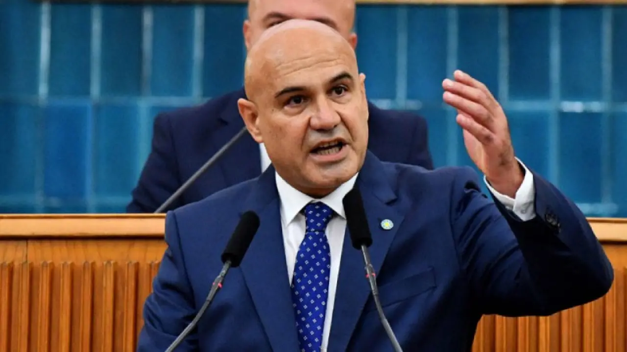 Turhan Çömez Evli Mi? Aslen Nereli, Hangi Partili, Kaç Yaşında, Mesleği, Kimdir? 6