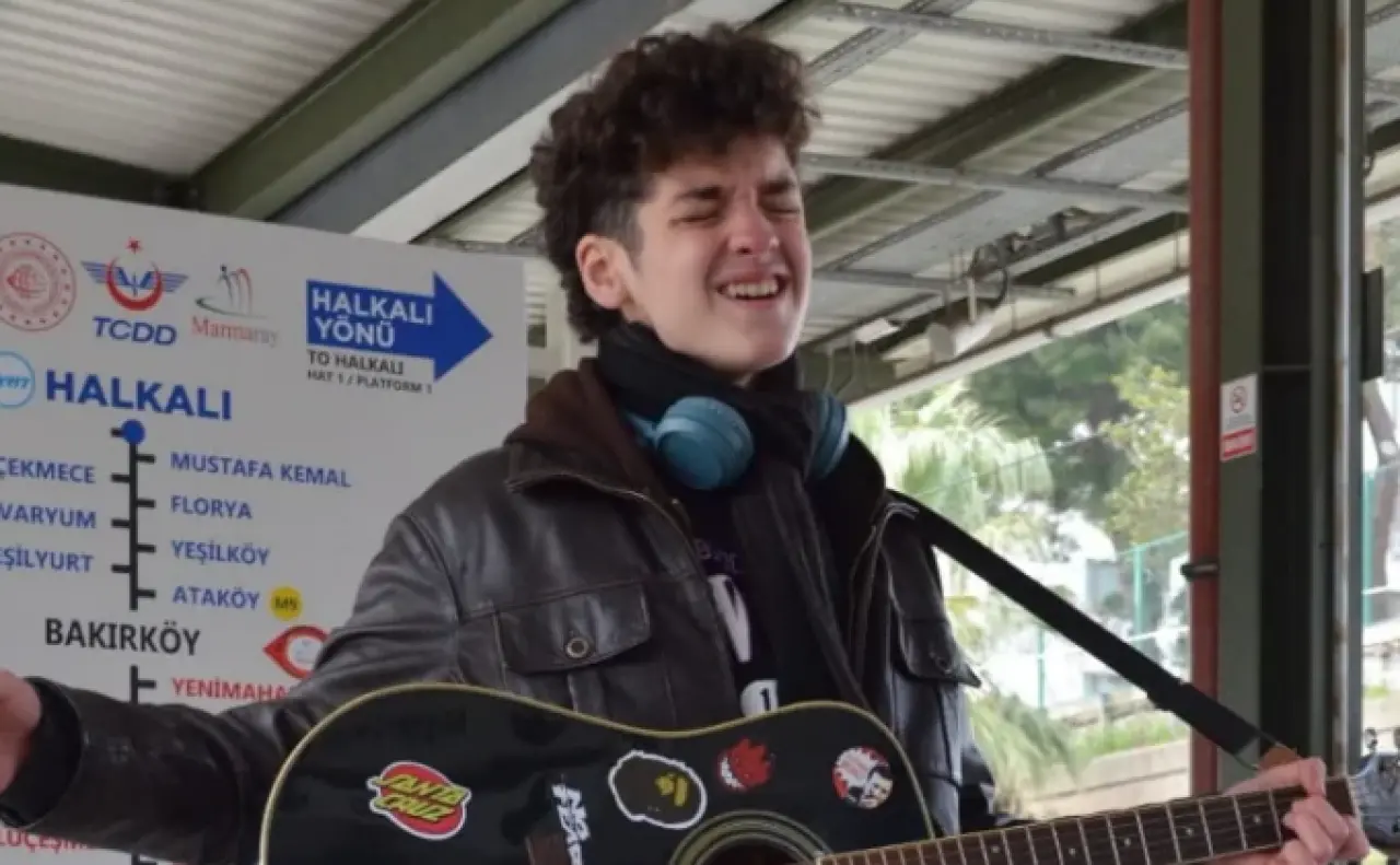 Ertuğrul Hayrullah Aslen Nereli, Kimdir, Kaç Yaşında, Kiminle Sevgili, Instagramı? 5