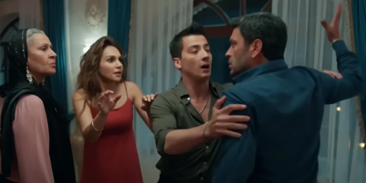 Uzak Şehir’de anneye şiddet tepkisi büyüyor! 2