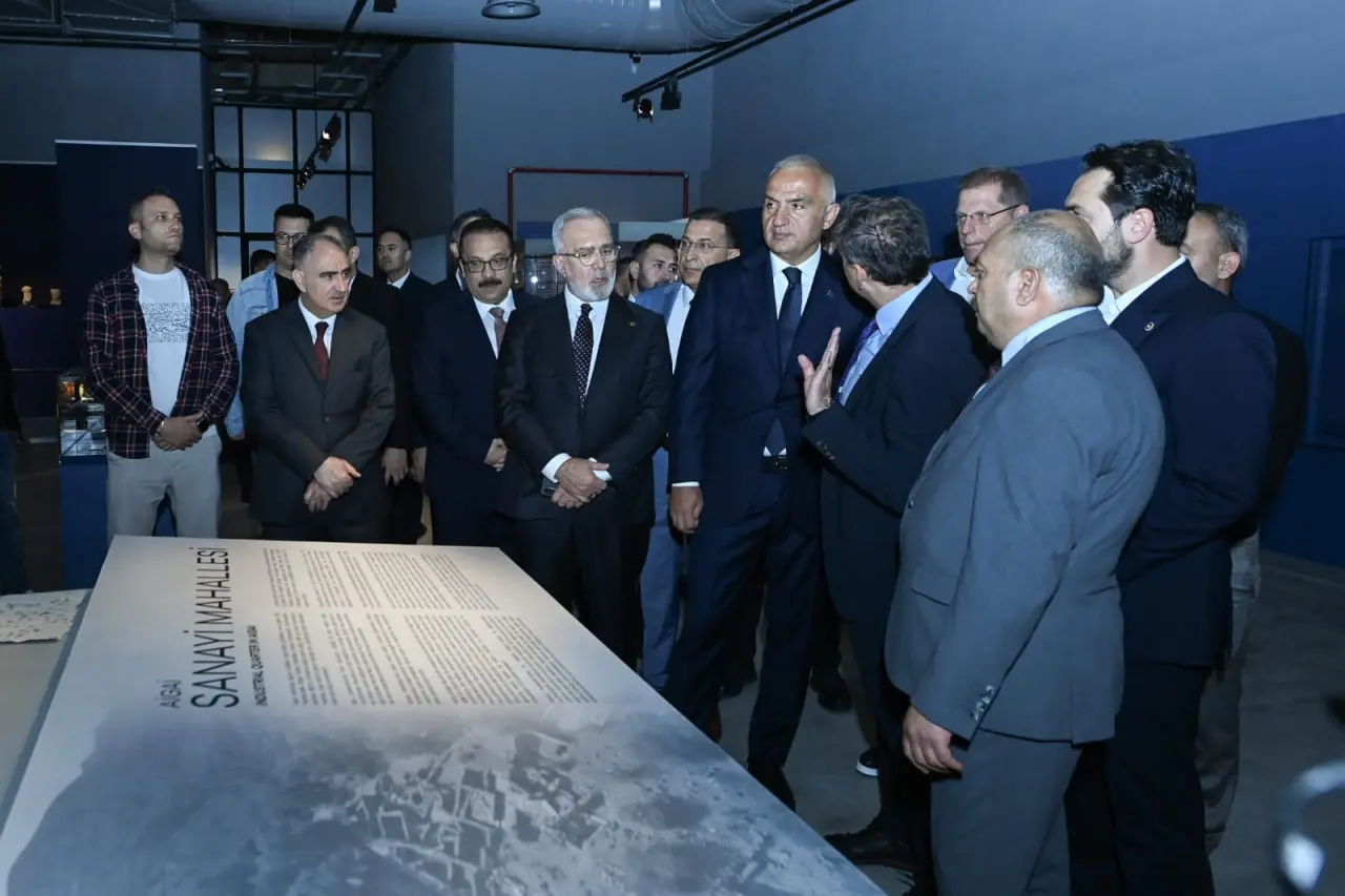 Bakan Ersoy Duyurdu: “Türkiye, Kültür ve Sanatta Dünya Liderliğine Yürüyor” 4