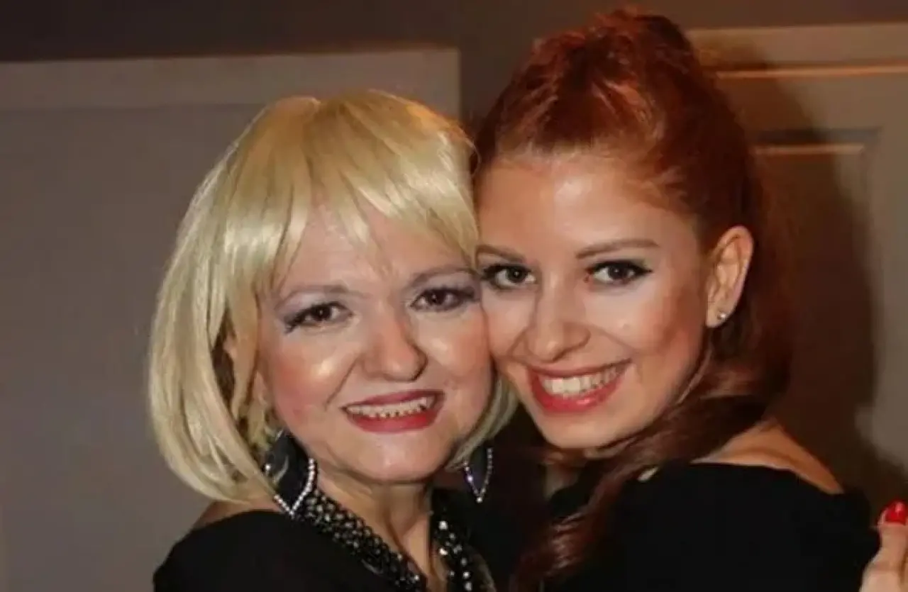 Nur Düzgit Babası Kimdir, Kaç Yaşında, Ne İş Yapıyor, Annesi Kim, Biyografisi ve Hayatı? 1