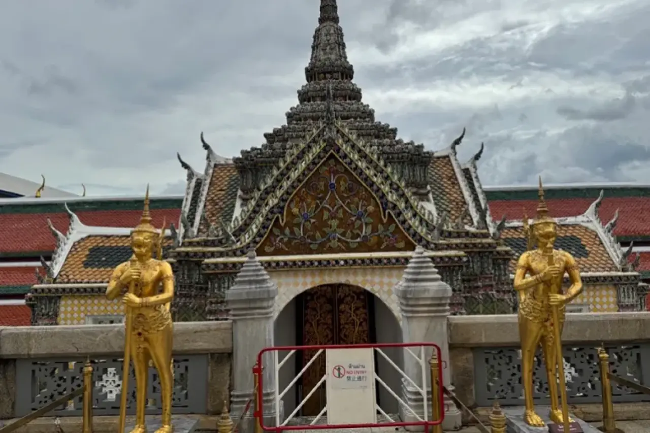 Bangkok’un İncisi: Tayland’daki Kraliyet Sarayı Göz Kamaştırıyor 3