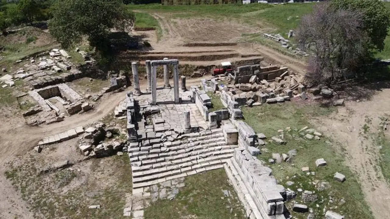 Giriş Kapısıyla Büyüleyen 2400 Yıllık Miras 3