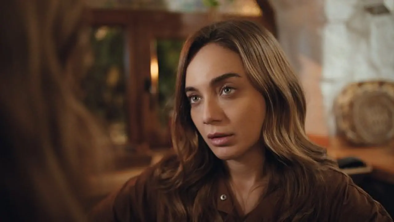 Kral Kaybederse Dizisi Ayşegül Kimdir? Gökşen Ateş Aslen Nereli, Kaç Yaşında ve Kariyerine Dair Mera Edilenler 2