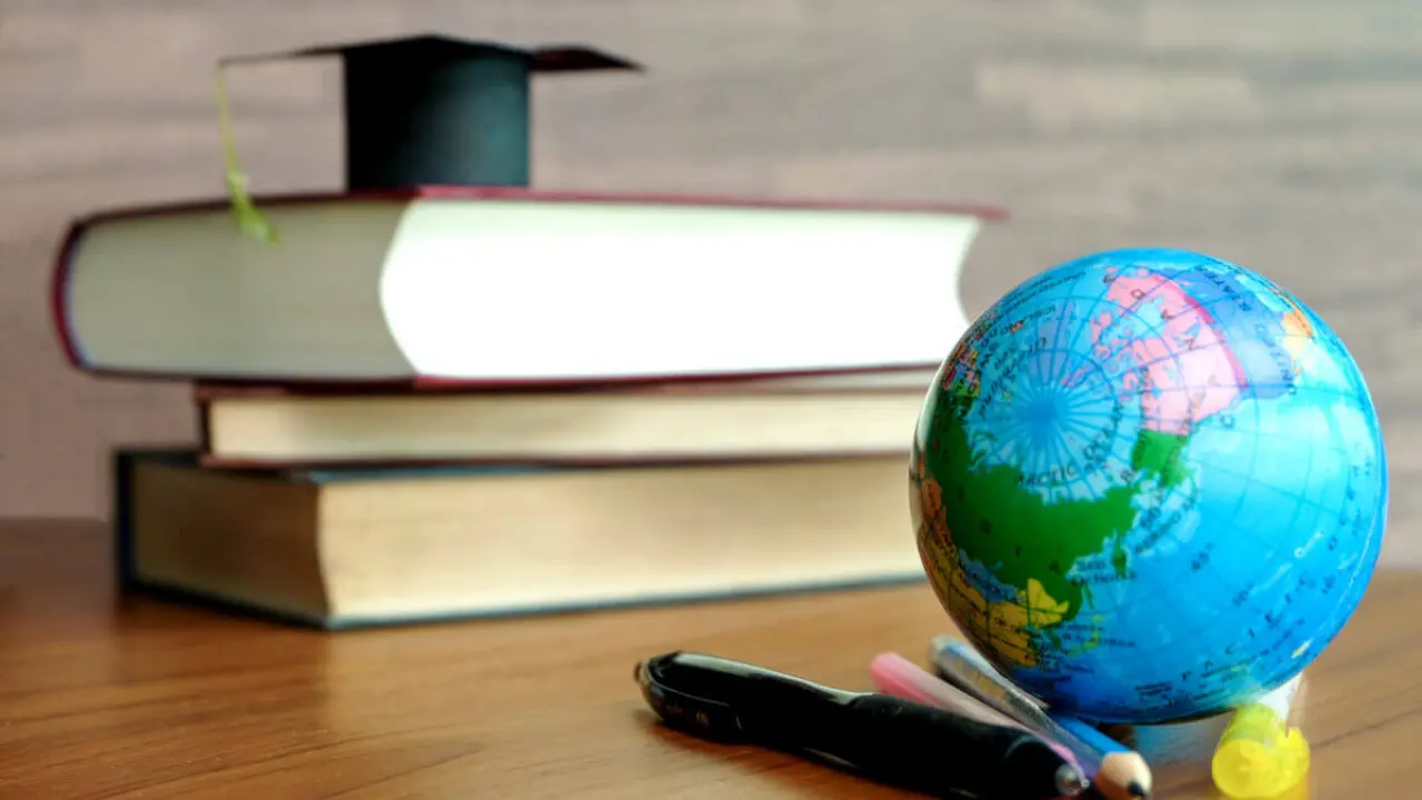 Yurtdışında eğitim rüzgarı: Aileler çocuklarını hangi ülkelerde okutmayı tercih ediyor? 2