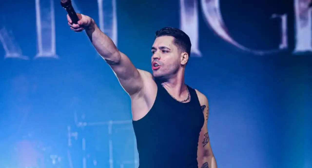 Emir Can İğrek Kimdir, Aslen Nereli, Kaç Yaşında? İşte Hayatı ve Müzikal Yolculuğu 2