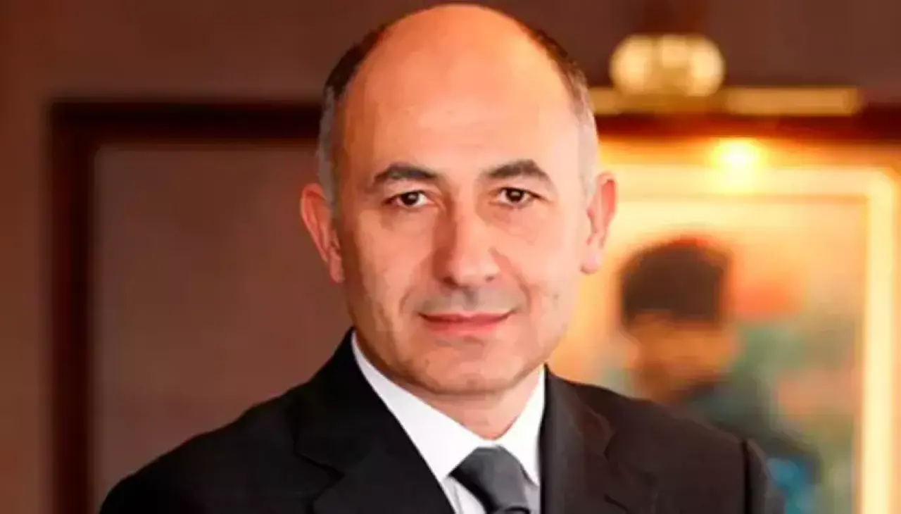 Erman Ilıcak Serveti, Mal Varlığı, Aslen Nereli, Kiminle Evli, Eşi, Kaç Yaşında, Kimdir? Özel Hayatı ve Kariyeri 3