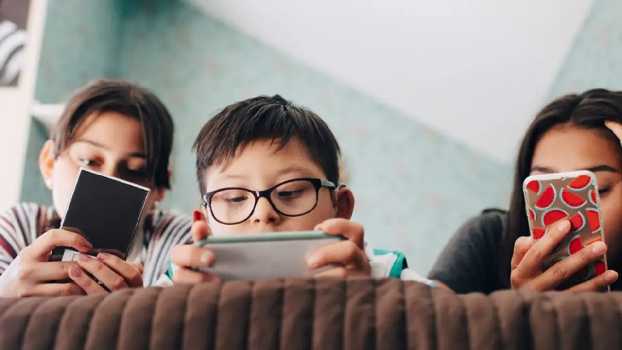 Yeni Nesil Tehlike Altında: Çocuk Gelişimini Sessizce Bozan 3 Büyük Risk 1