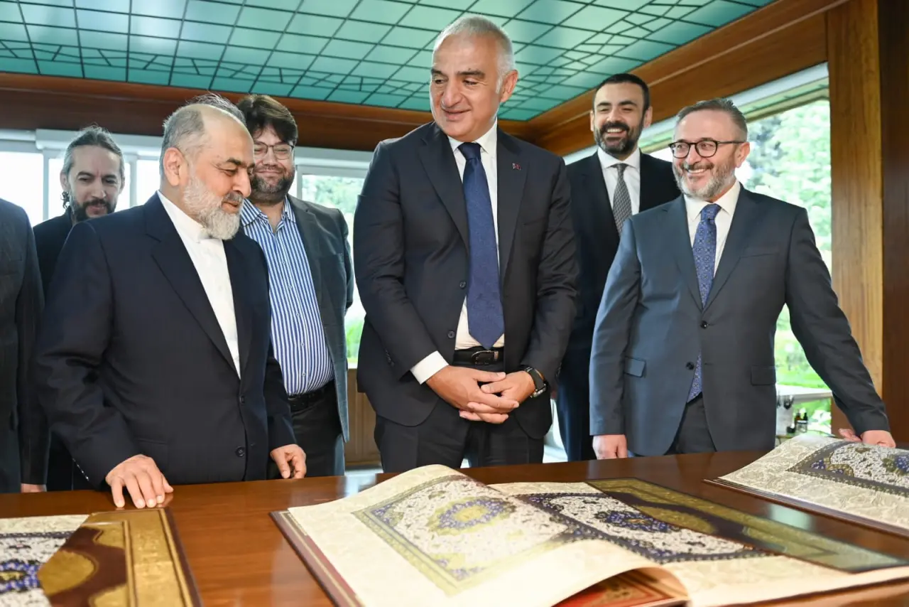 Kültür Bahçesinde Tarihî Buluşma: İstanbul Mushafı Göz Kamaştırdı 9