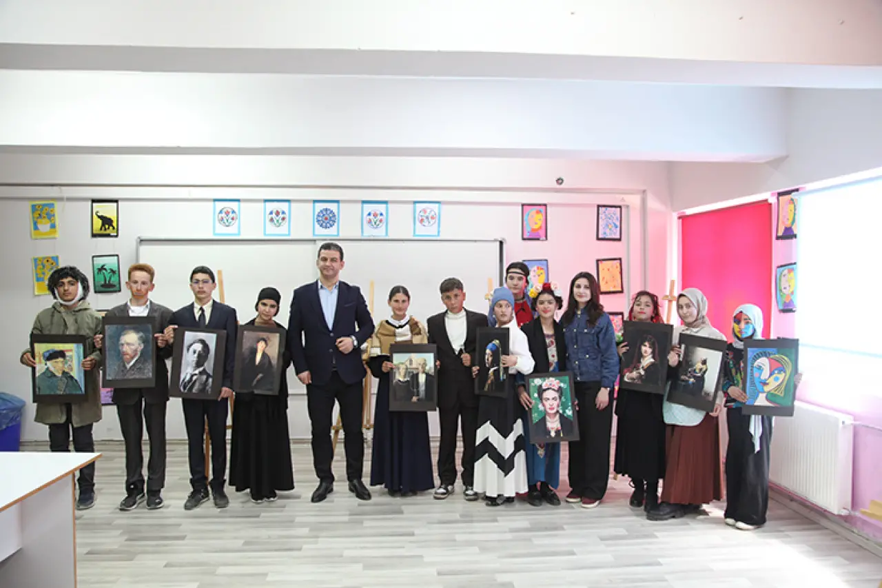 Ünlü Tablolar Ahlat’ta Yeniden Canlandı 4