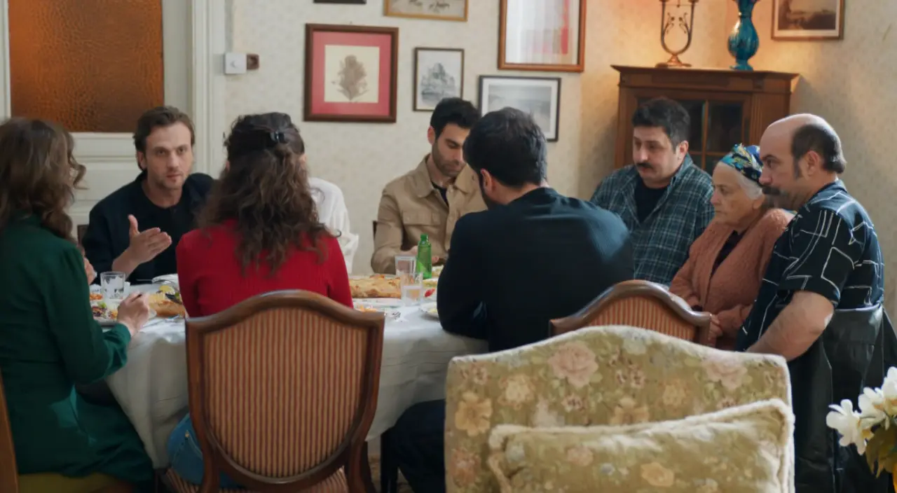 Deha 31. Bölüm Özeti: Devran’dan Ceylan’a Hediye, İmre’den Erkek Bebek Haberi 1