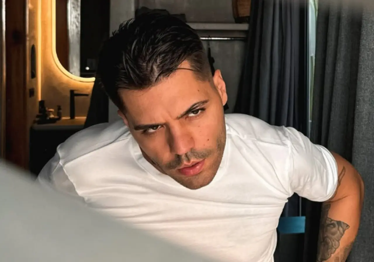 Emir Can İğrek Kimdir, Aslen Nereli, Kaç Yaşında? İşte Hayatı ve Müzikal Yolculuğu 5