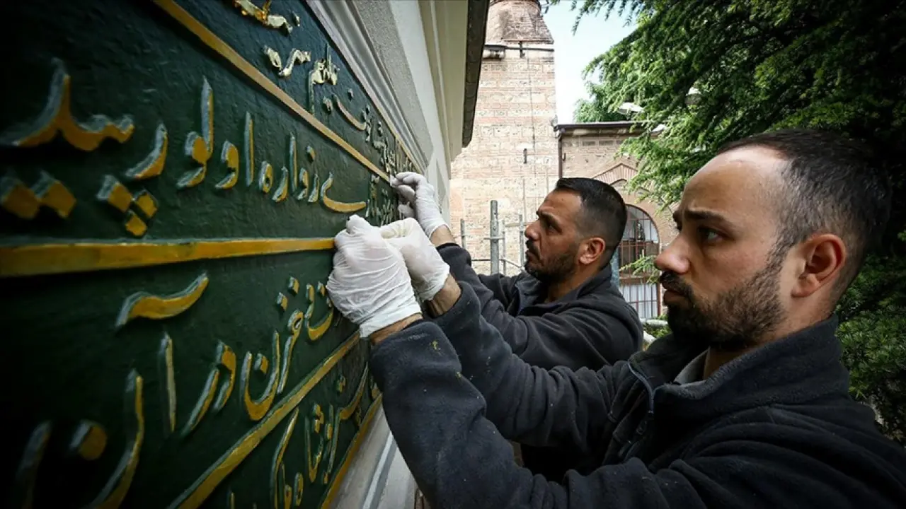 Gönülden Fırçaya, Taştan Motife 1