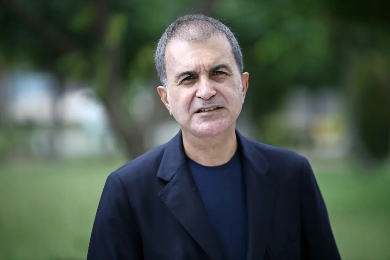 Ömer Çelik Kimdir, Aslen Nereli, Kaç Yaşında, Görevi, AK Parti Sözcüsü Kiminle Evli? 4