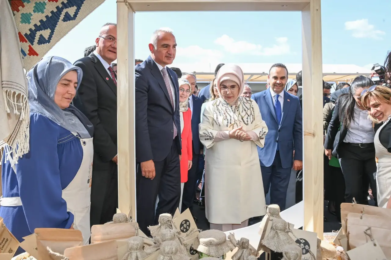 Yoğurt sadece soframızda değil kültürümüzde de baş tacı oldu! 8