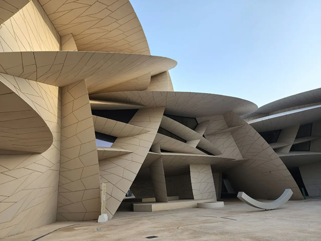 Katar Ulusal Müzesi: Çöl Gülünden Sanat Harikasına 1