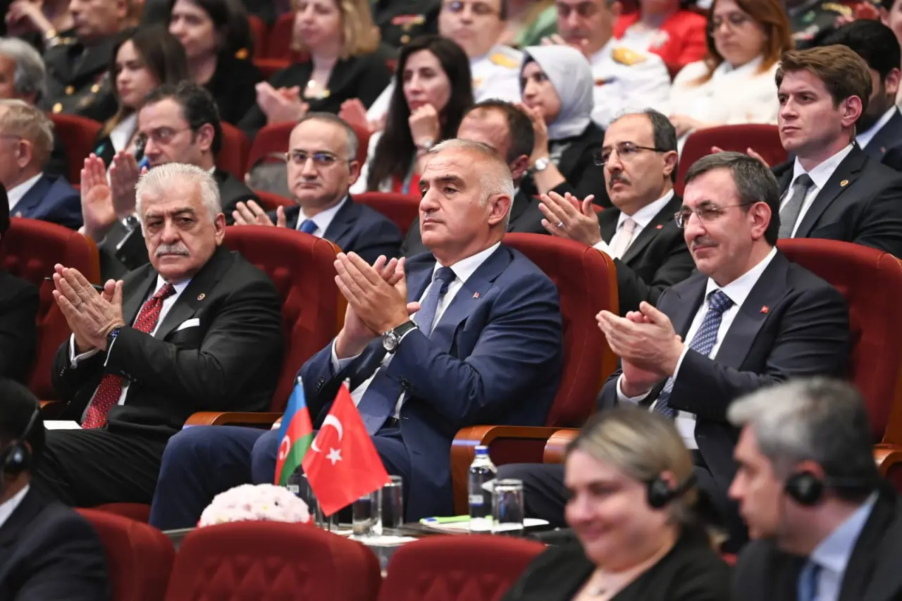 Türk dünyası için tarihi dönemeç: Ankara’da birlik ruhu zirvede! 2