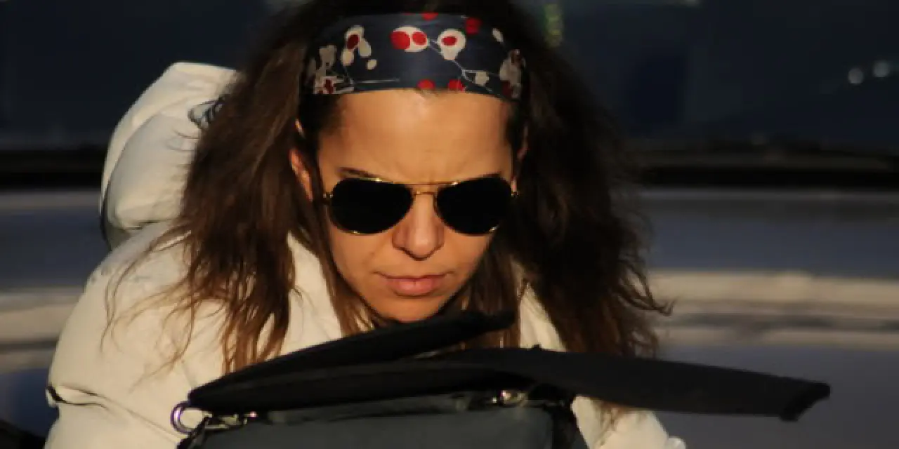 Yönetmen Zeynep Günay Tan Kimdir? Kaç Yaşında, Nereli, Kiminle Sevgili? Fırat Danış'la Aşk İddiaları 1