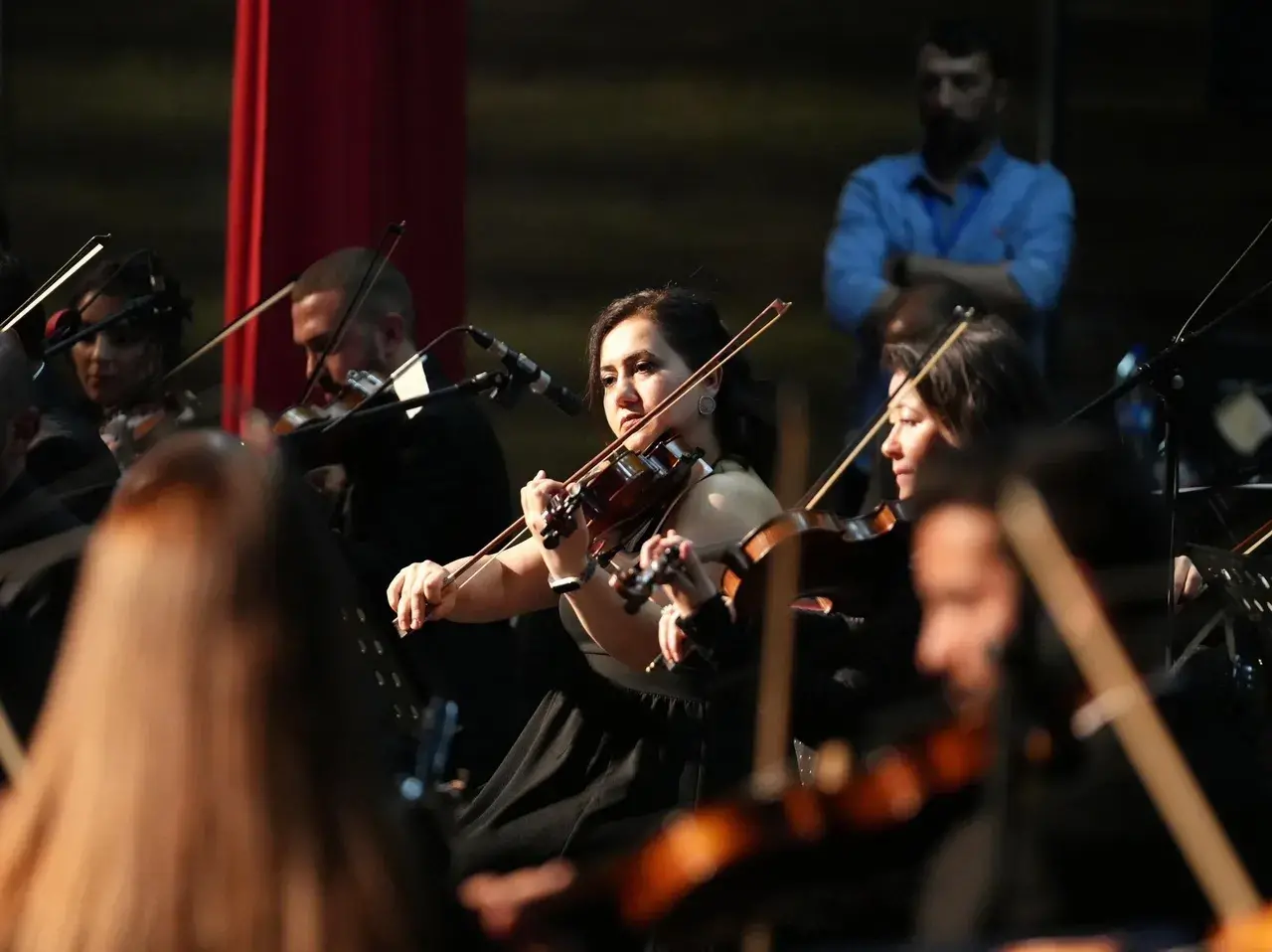 Van’da sanat şahlandı! Öğrenciler sahnede, öğretmenler sayfada 3