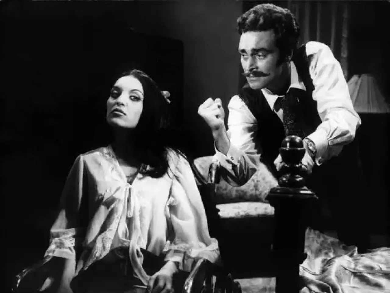 Devlet Devrim Kiminle Evli, Eşi Kim, Çocukları Kim? Yeşilçam’ın Zarif Yıldızının Özel Hayatı 4