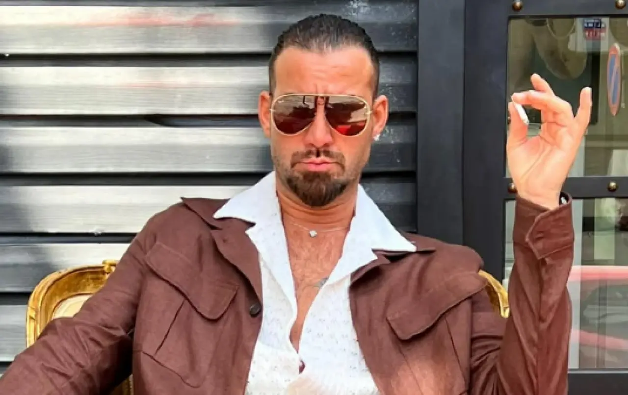 İşte Benim Stilim Jürisi Ünal Taylı Kaç Yaşında, Kimdir, Aslen Nereli, Kiminle Evli, Hayatı ve Kariyeri? 3