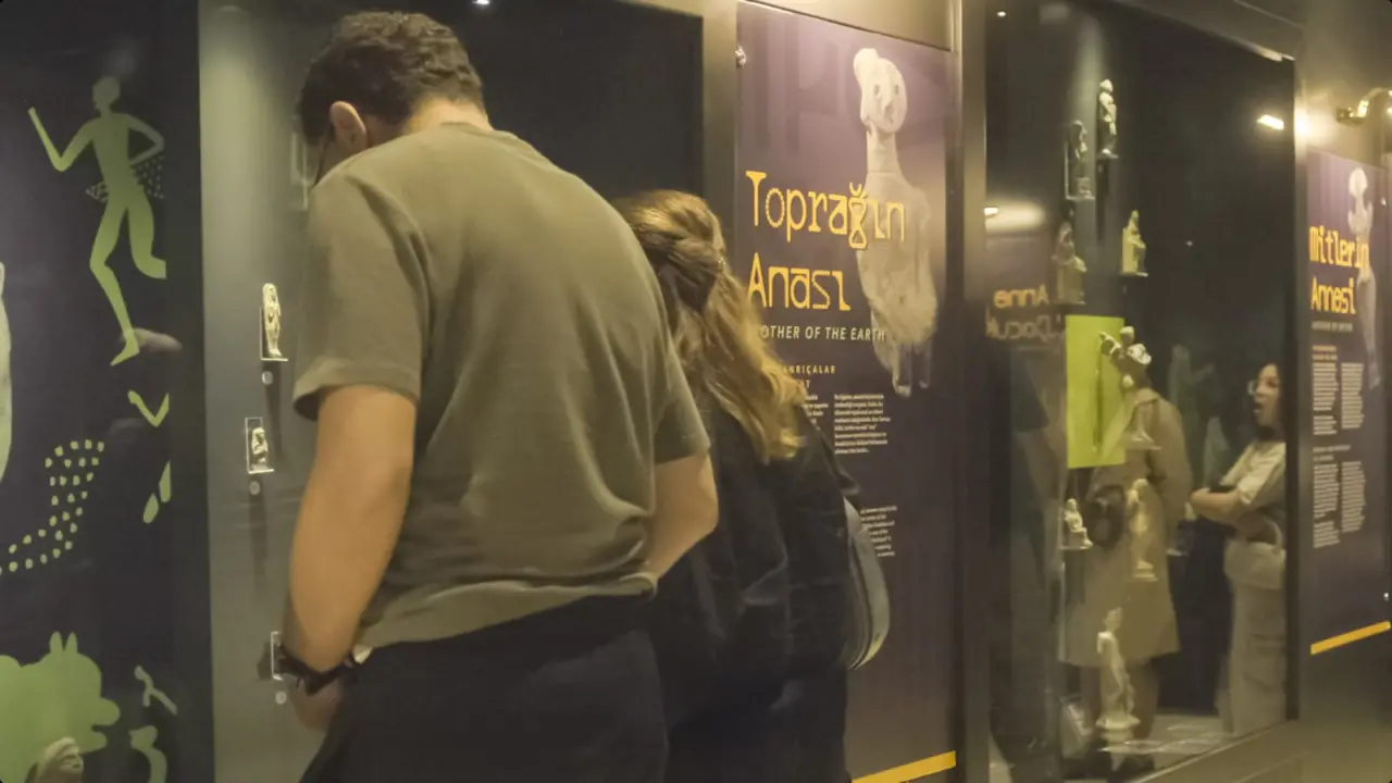 Anneler Günü'nde Gözyaşlarıyla Gezilecek Sergi: Etnografya Müzesi'nde Unutulmaz Yolculuk 3