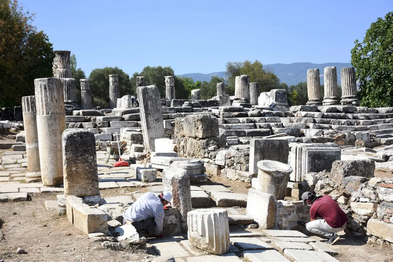 Giriş Kapısıyla Büyüleyen 2400 Yıllık Miras 2