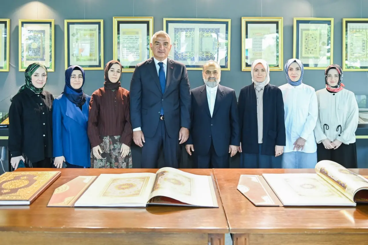 Kültür Bahçesinde Tarihî Buluşma: İstanbul Mushafı Göz Kamaştırdı 2