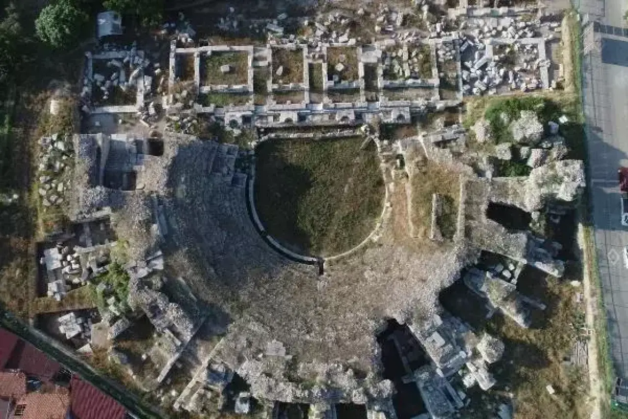 1700 Yaşında: İnanç, Kimlik ve Birliğin Tarihi Neresi ? 6