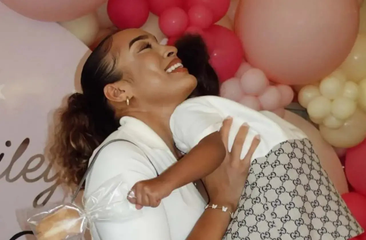 Osimhen'in Sevgilisi Kimdir, Stefanie Ladewig  Aslen Nereli, Kaç Yaşında ve Hakkında Bilinmeyenleri? 3