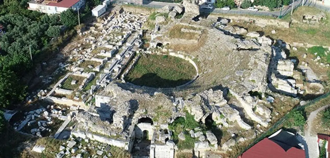 1700 Yaşında: İnanç, Kimlik ve Birliğin Tarihi Neresi ? 1